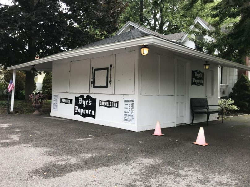 Bye's is still serving.